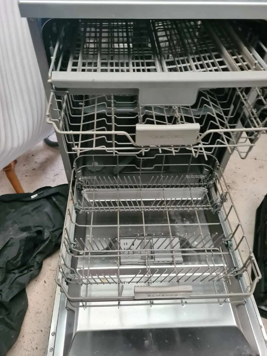 Dishwasher  Samsung - Image 3