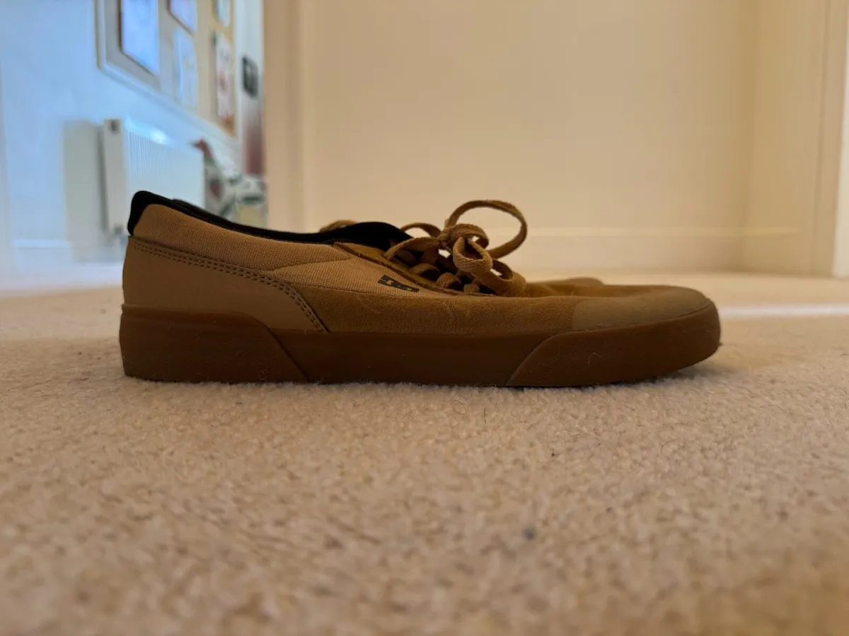 Brown Skateboard Style DC Shoes 8.5 - Image 4