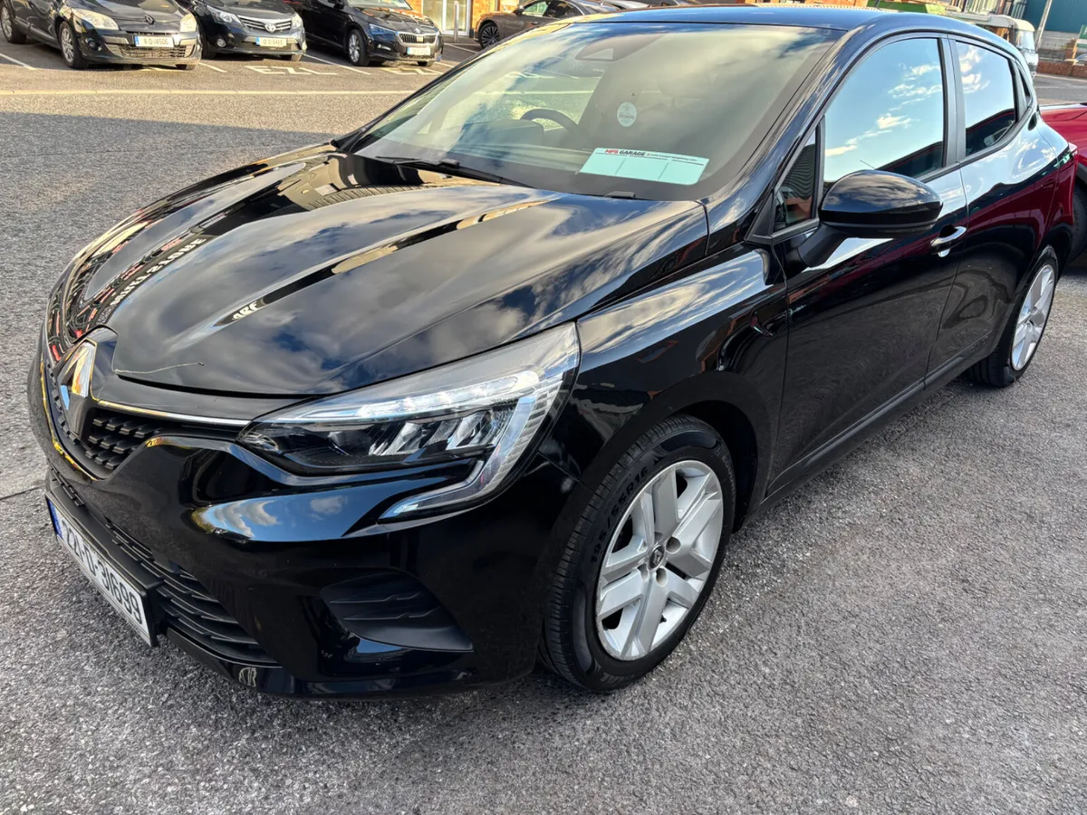 2022 Renault Clio Dinamique SCe65 - Image 2