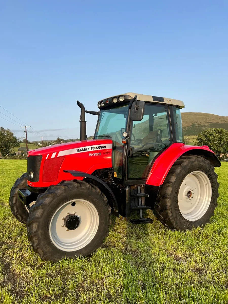 Massey Ferguson MF 5455 Tier 3 Dyna-4 4WD - Image 1