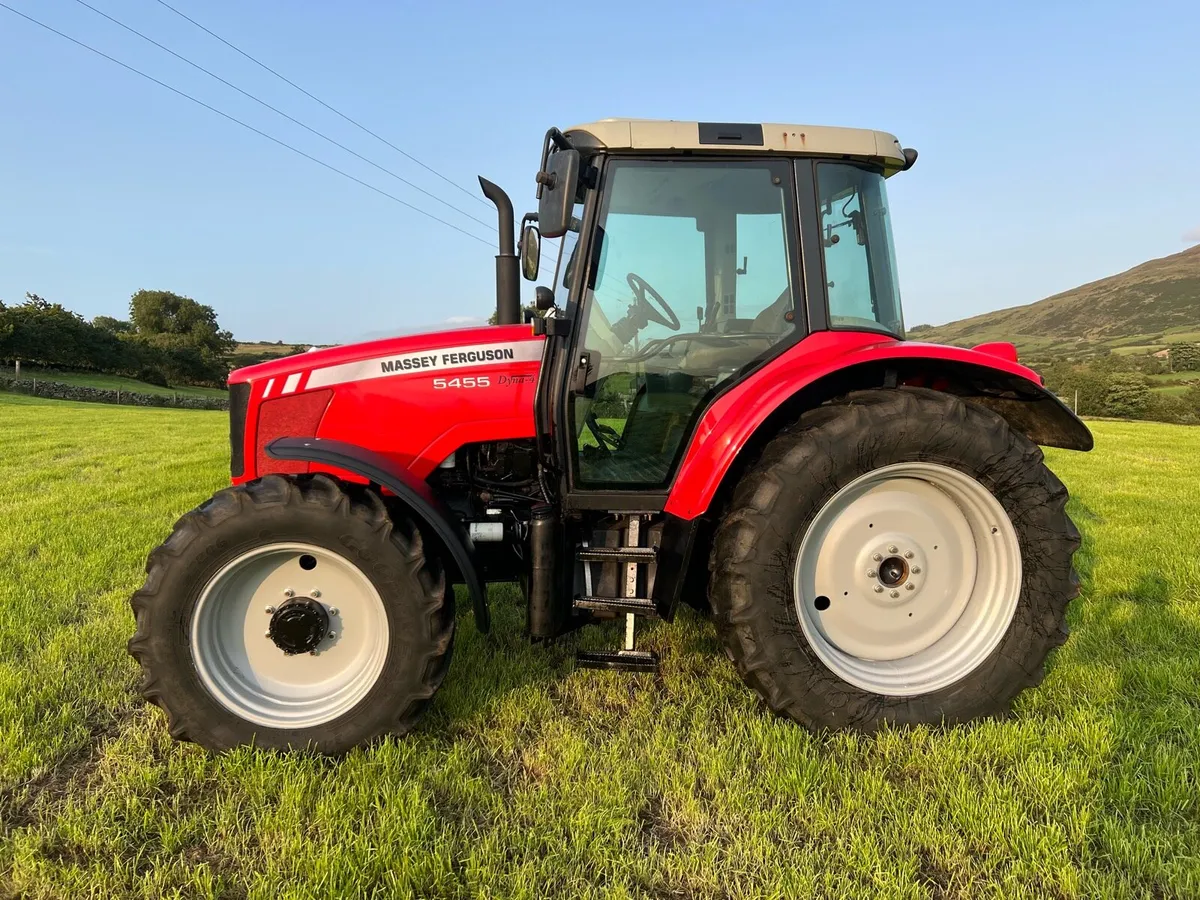 Massey Ferguson MF 5455 Tier 3 Dyna-4 4WD - Image 2