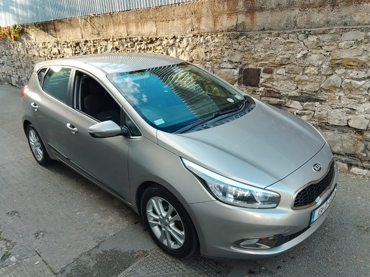 Kia Ceed 2013 - Image 2