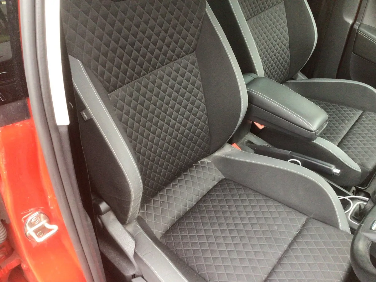 Skoda Rapid Spaceback 2019 - Image 2