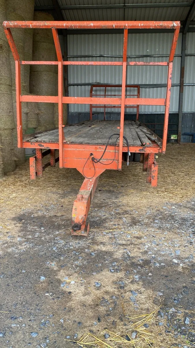 Bale trailer - Image 2