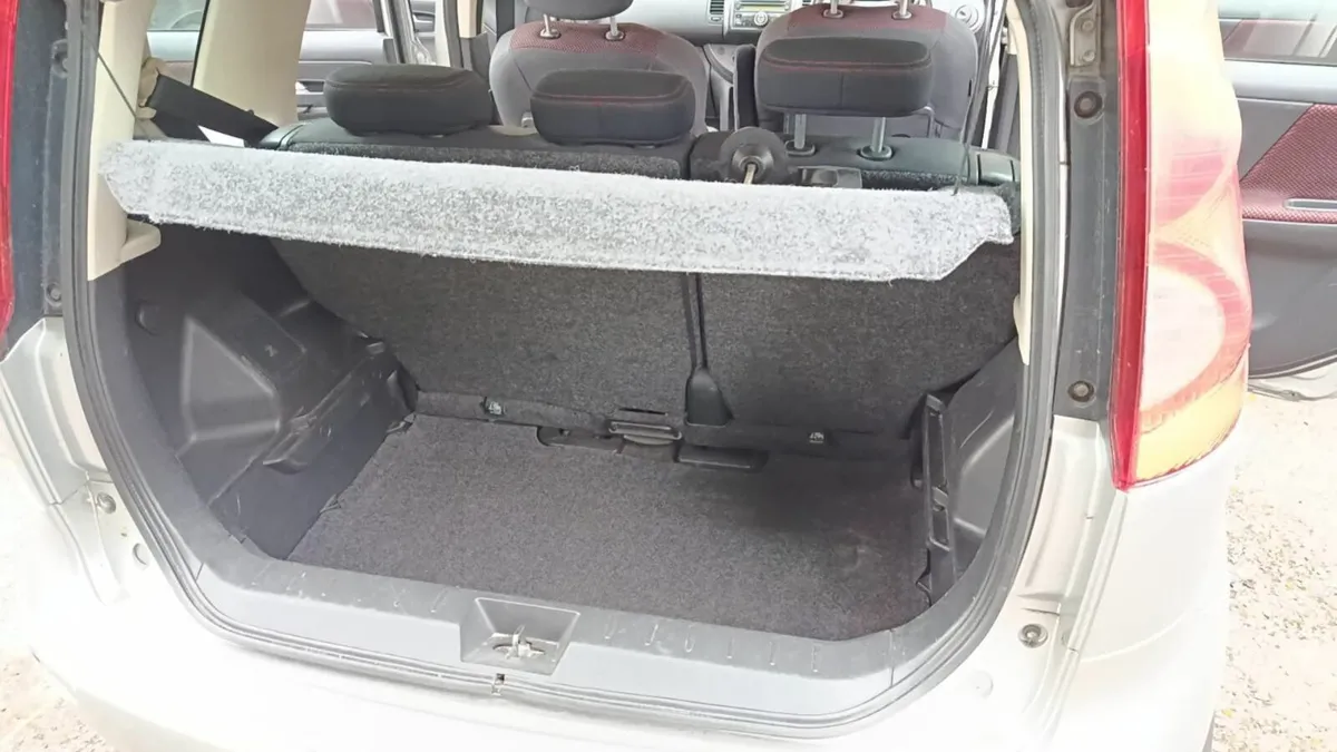 Nissan Note 1.4 2009 - Image 2