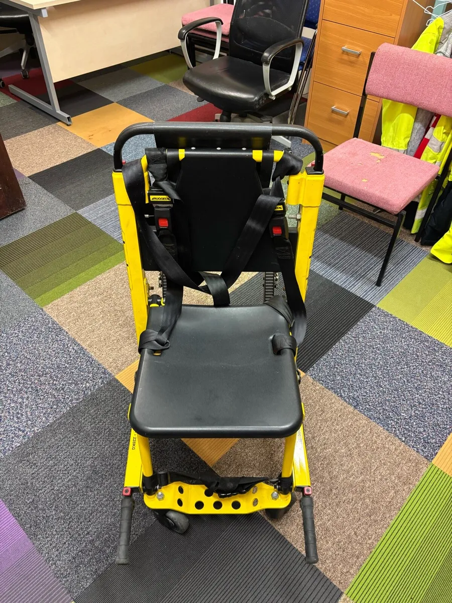 Stryker stair chair - Image 1