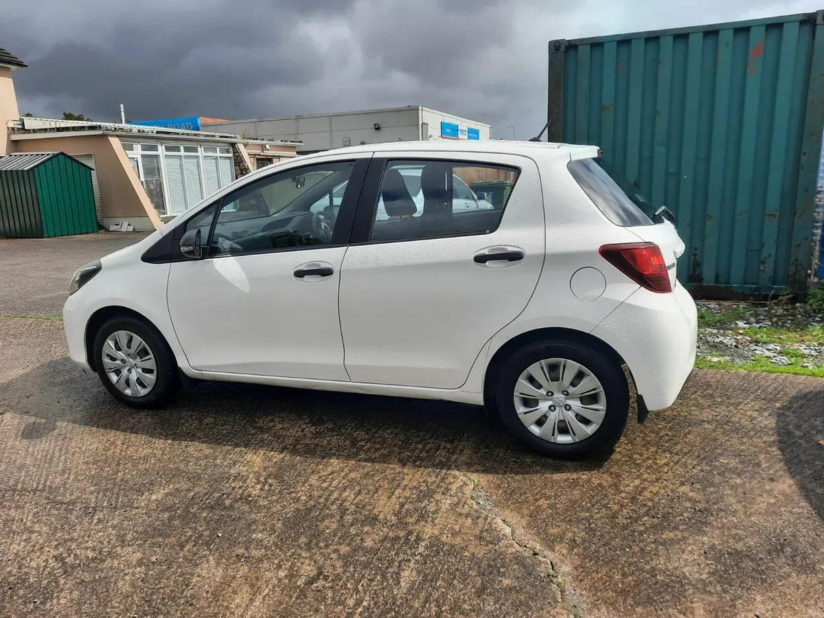 Toyota Yaris 2016 - Image 4