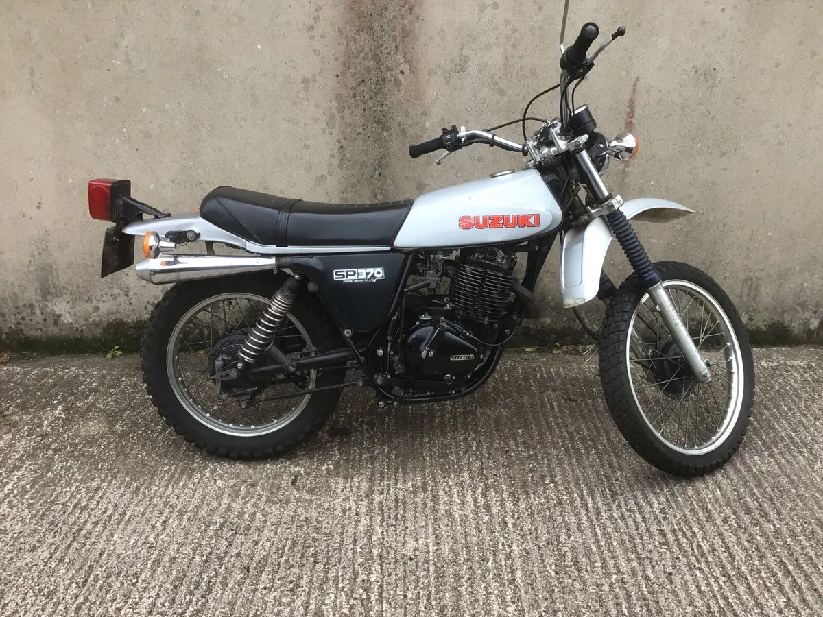 Motorcycle - Image 4