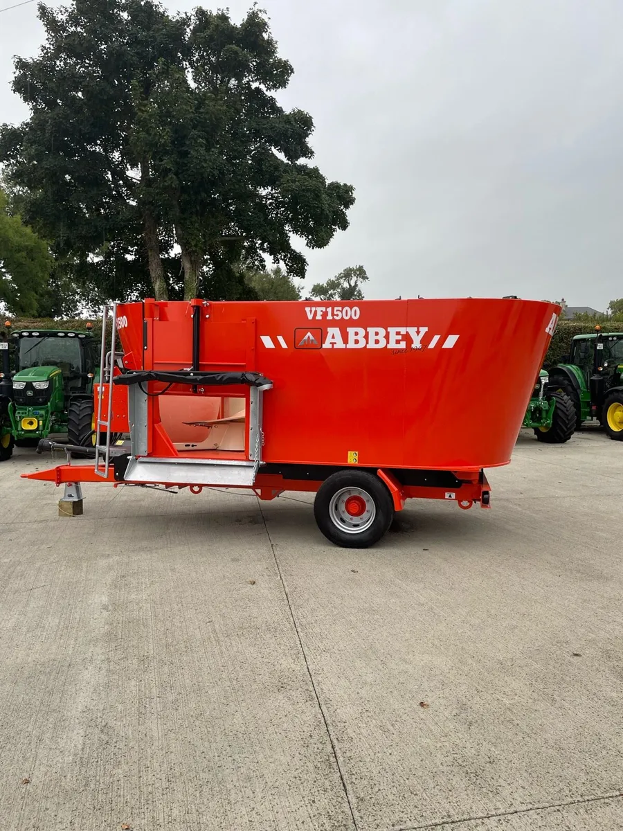 ABBEY 1500 Tub Feeder - Image 1