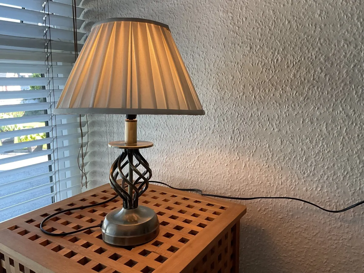 Pair of bedroom reading touch lamps - Image 2