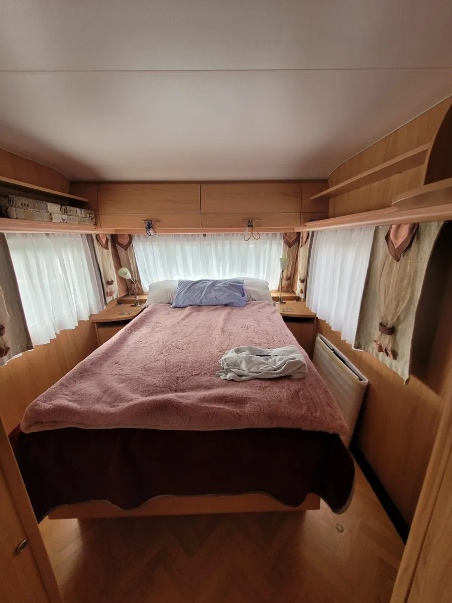 4/5 Berth Belcanto - Image 2