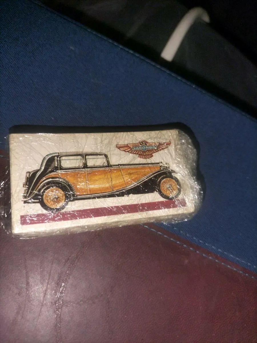 JOB LOT OF OLD CIGARETTES CAR CARDS - Image 1