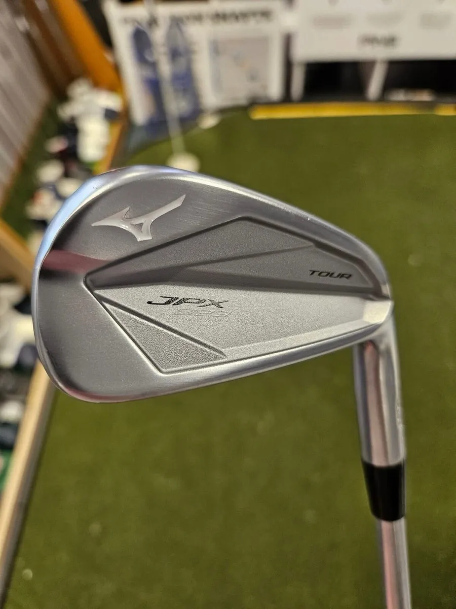 As New Mizuno Jpx923 Tour Forged Irons - Image 3