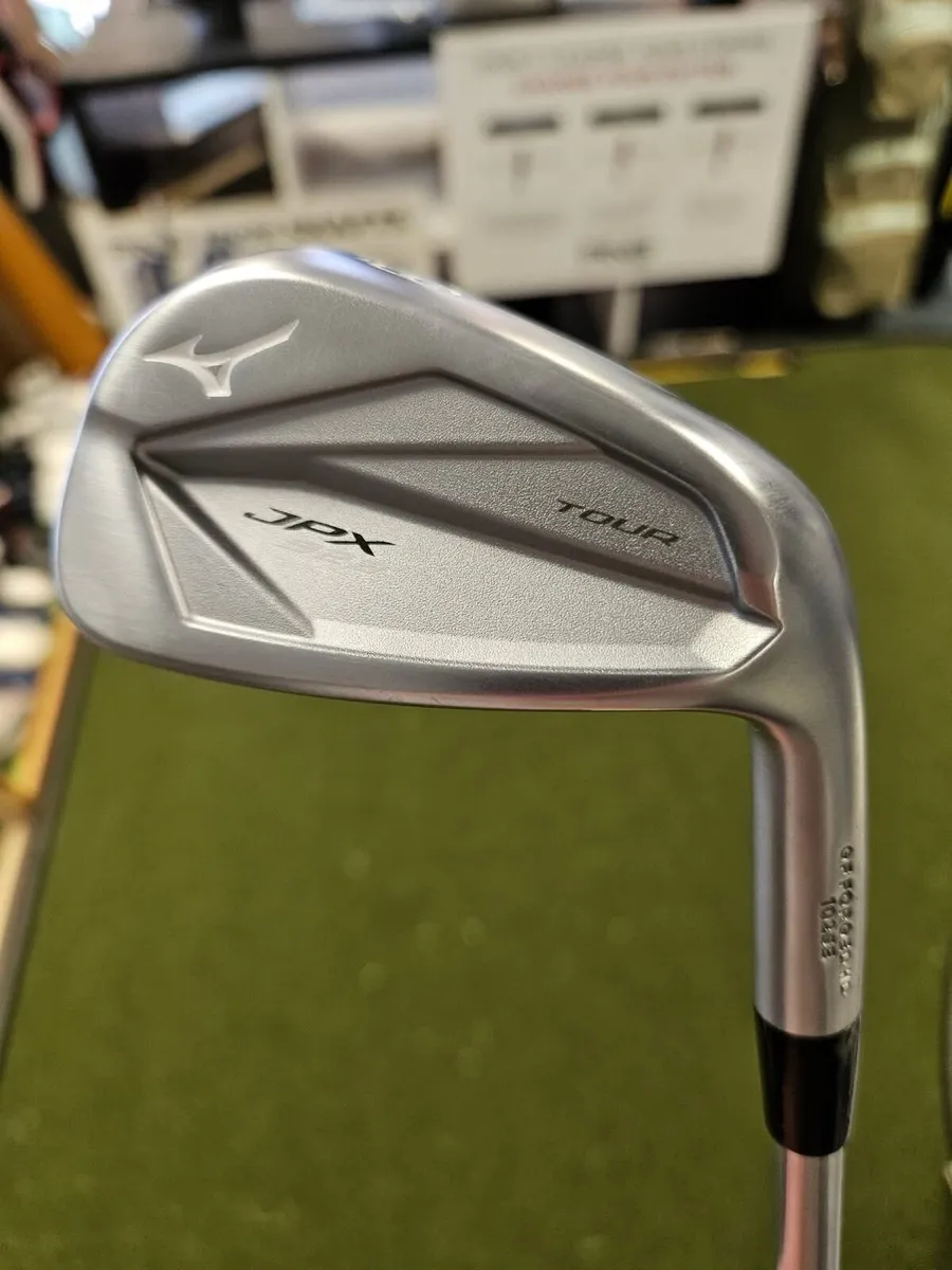 As New Mizuno Jpx923 Tour Forged Irons - Image 4