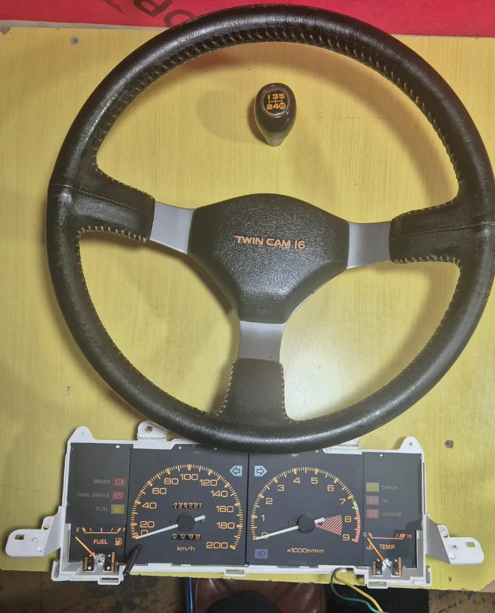 twincam 16 steering wheel, gear nob, dash cluster - Image 1