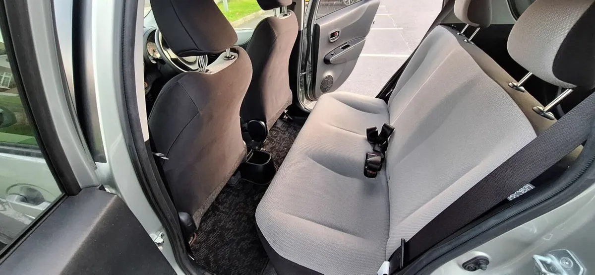 Toyota Vitz/Yaris Automat 86000 KM NCT 2026 Aug - Image 4