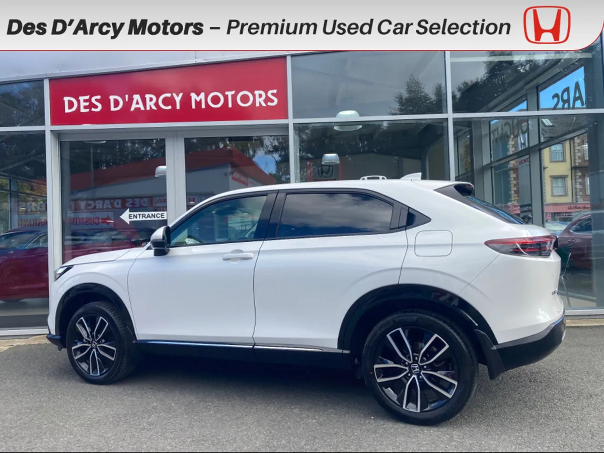 Honda HR-V ADVANCE HYBRID IMMACULATE CONDITION - Image 4