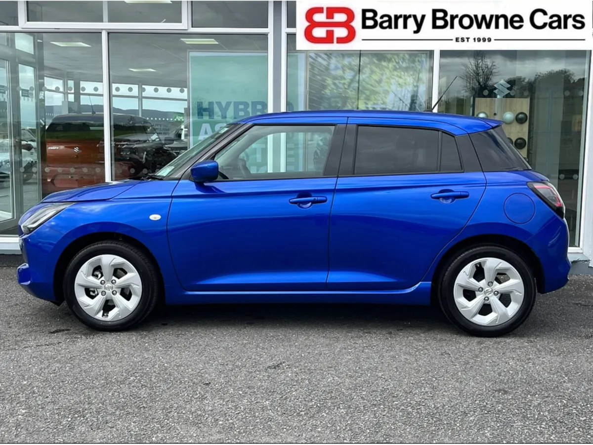 Suzuki Swift 1.2 HYBRID MOTION 5DR - Image 4