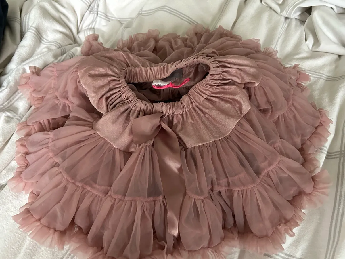 Pink Tutu age 2-4 - Image 1