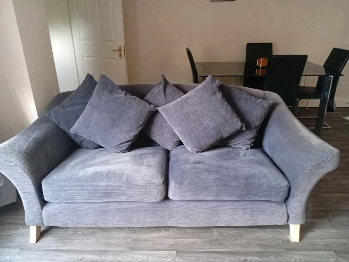 Sofa - Image 4