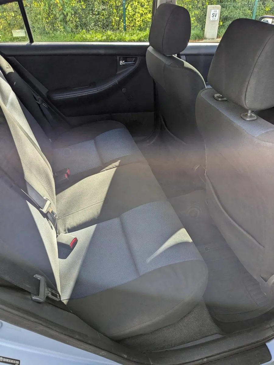 Toyota Corolla 2005 - 2.0L D4D T3 - Image 2