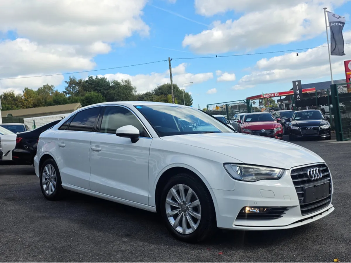 Audi A3 ( 162 REG 1.4 TFSI PRIVACY GLASS REVERSING - Image 2