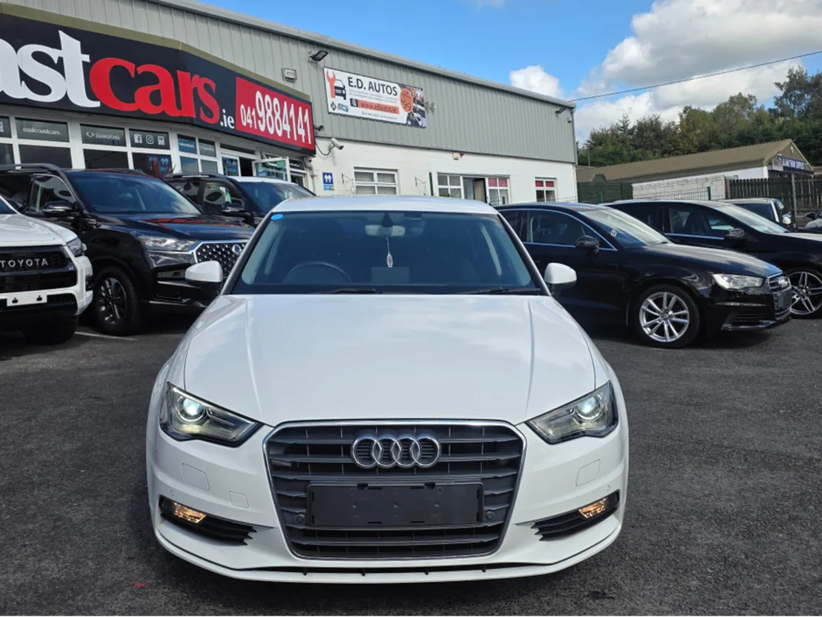 Audi A3 ( 162 REG 1.4 TFSI PRIVACY GLASS REVERSING - Image 4