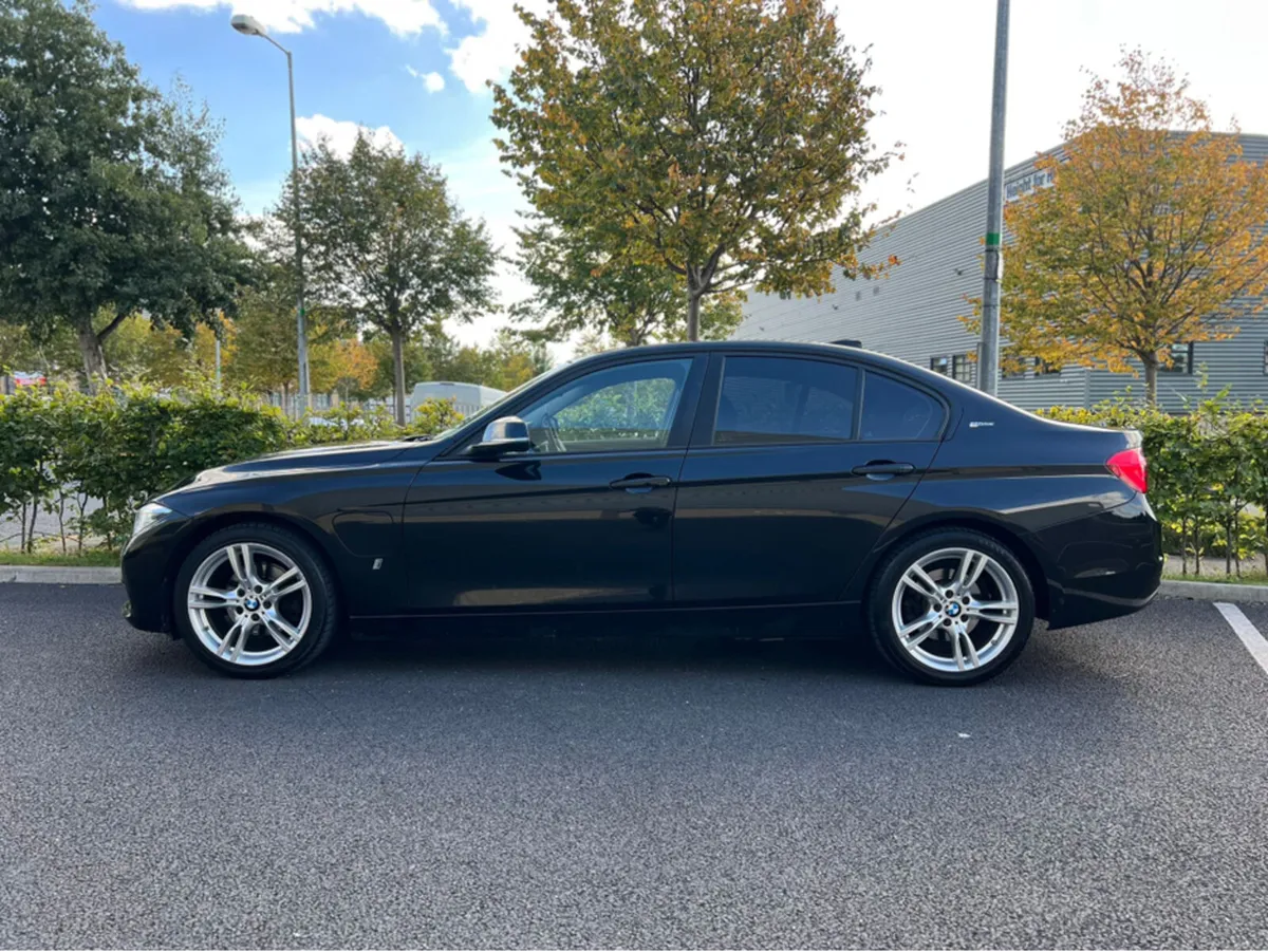 BMW 3-Series 330 E SE AUTO - Image 2