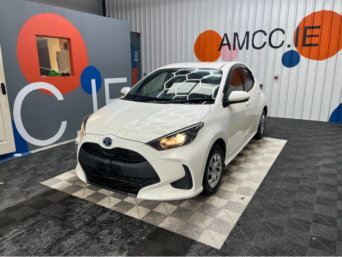 Toyota Yaris 2021 TOYOTA YARIS 1.5 HYBRID / 98K KM - Image 2