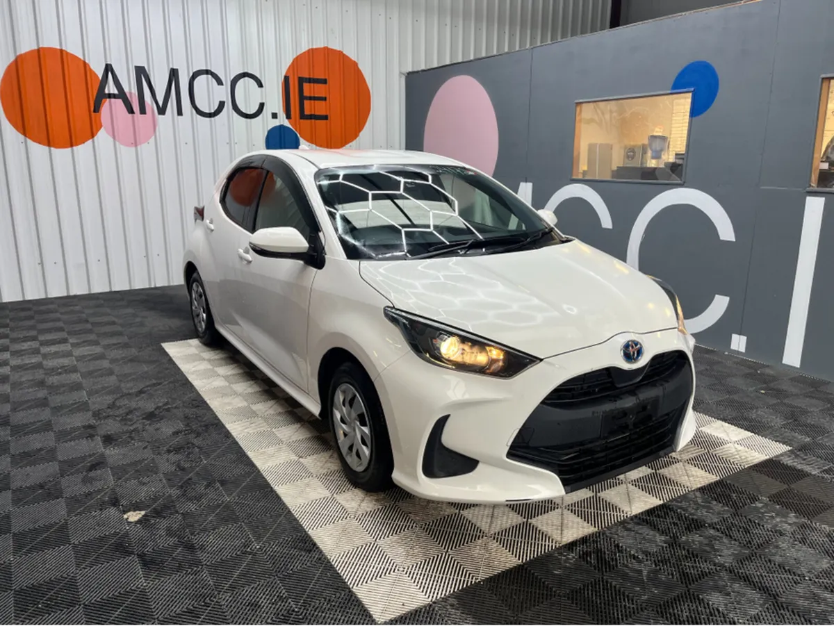 Toyota Yaris 2021 TOYOTA YARIS 1.5 HYBRID / 98K KM - Image 1