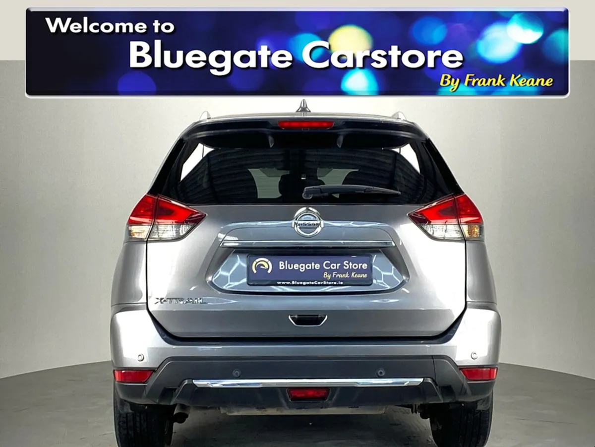 Nissan X-Trail 1.6 DSL SV 7 SEAT 18 4DR 1 OWNER PR - Image 3
