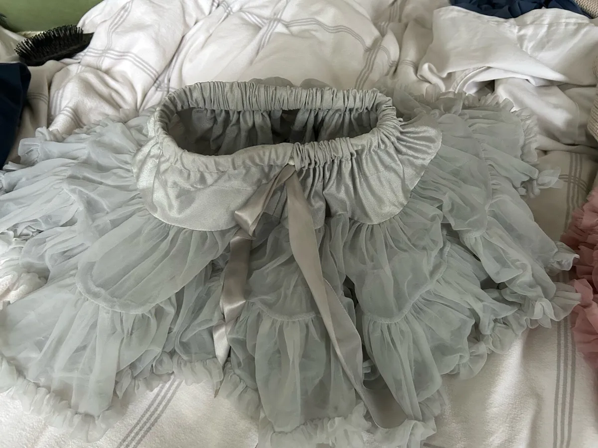 Grey Tutu age 4-8 - Image 1