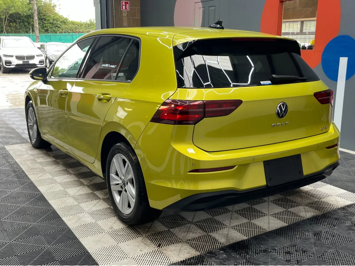 Volkswagen Golf 2021 VOLKSWAGEN GOLF ETSI 1.0L PET - Image 4