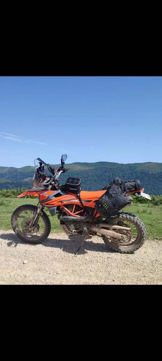KTM 690 Enduro - Image 1