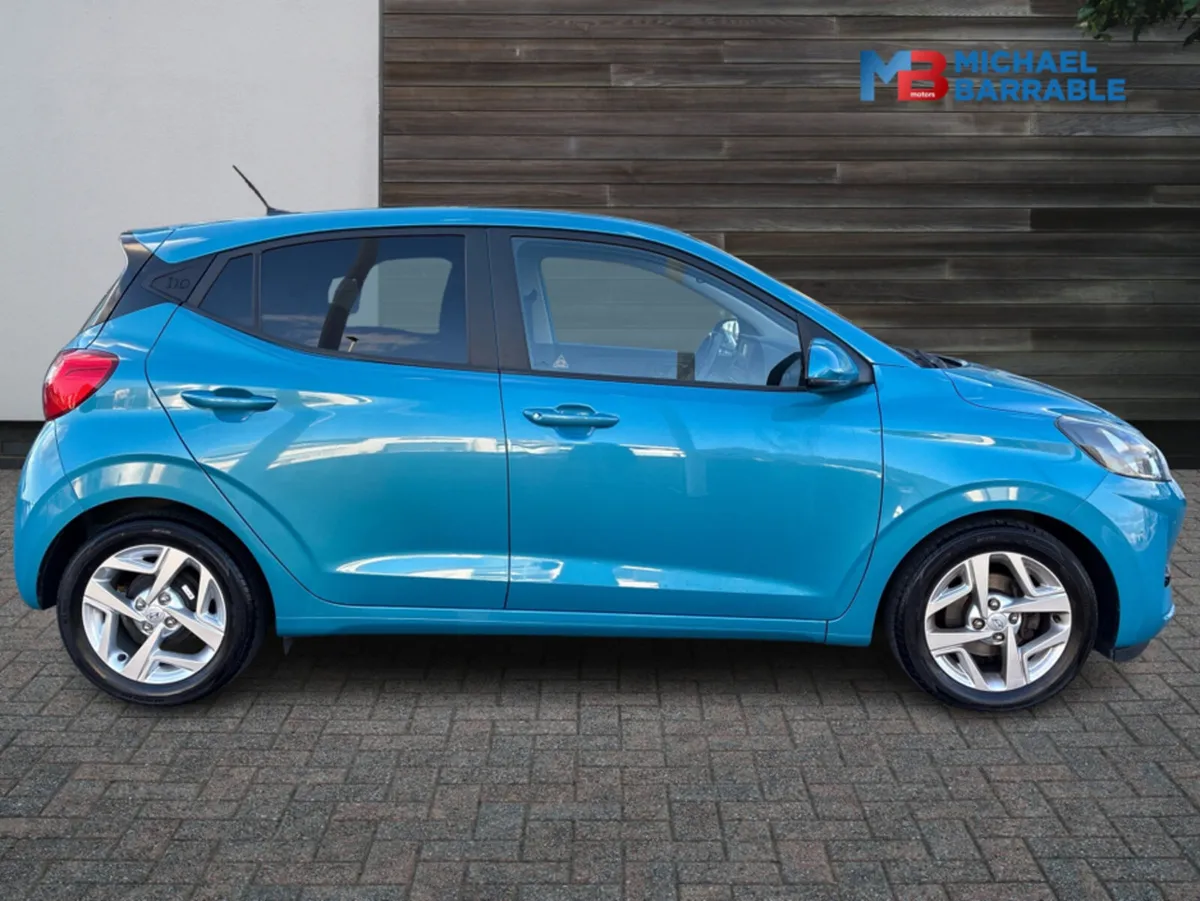 Hyundai i10 DELUXE 5DR - Image 4