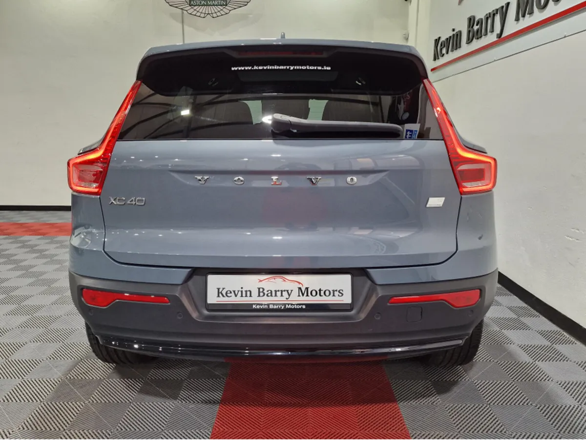 Volvo XC40 T5 ULTIMATE (PAN ROOF) RECHARGE AUTOMAT - Image 3