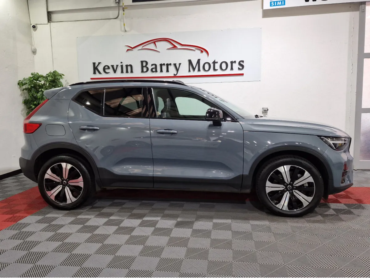 Volvo XC40 T5 ULTIMATE (PAN ROOF) RECHARGE AUTOMAT - Image 4