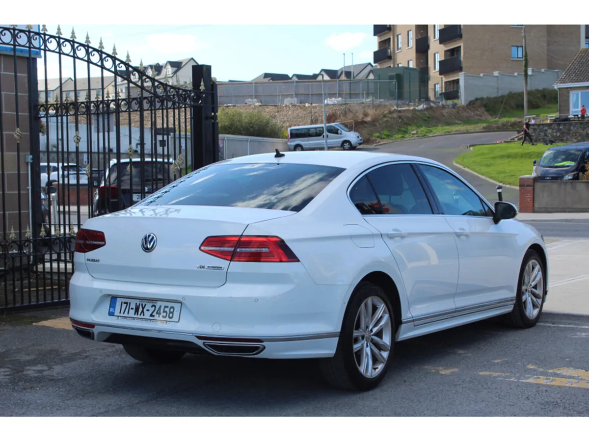 Volkswagen Passat 1.6 TDI HIGHLINE - Image 4