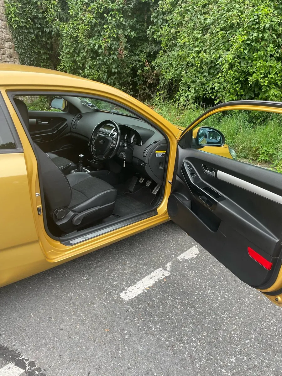 Kia Pro ceed 2009 - Image 4