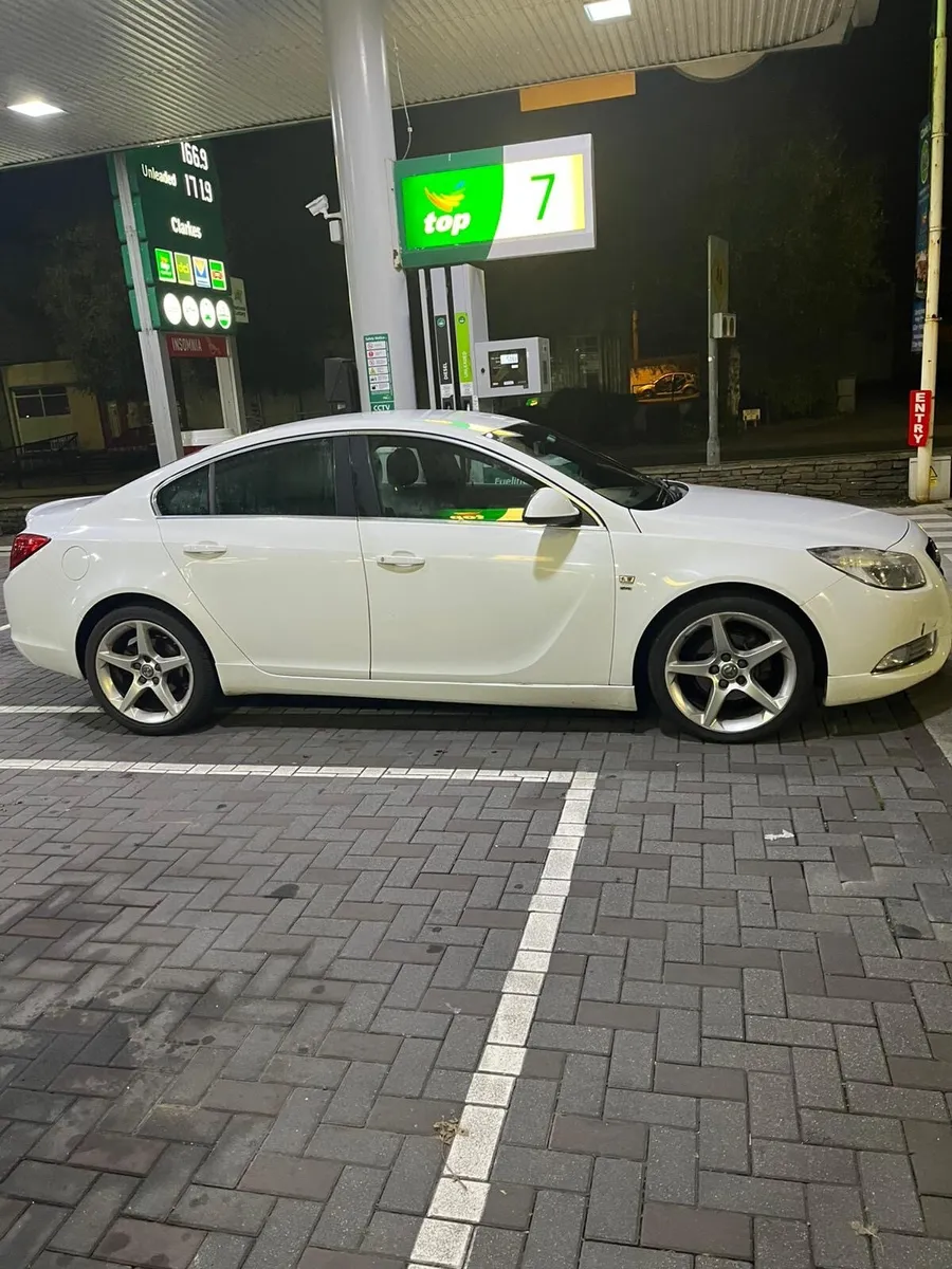 Vauxhall insignia Sri 2012 NCT 01-26 TAX 12/25 - Image 4