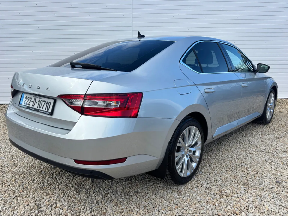 Skoda Superb STYLE 2.0 TDI 150HP 5DR - Image 3
