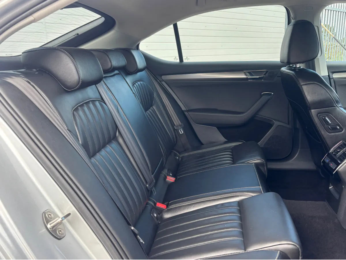 Skoda Superb STYLE 2.0 TDI 150HP 5DR - Image 4