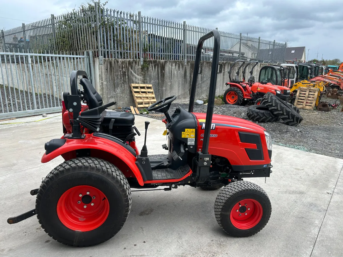 2024 Kioti CK2810 HST Compact Tractor - Image 3