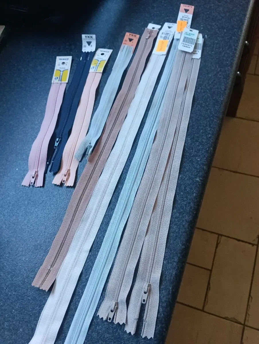 Lots lots new zips ,All new 60 for lot - Image 2