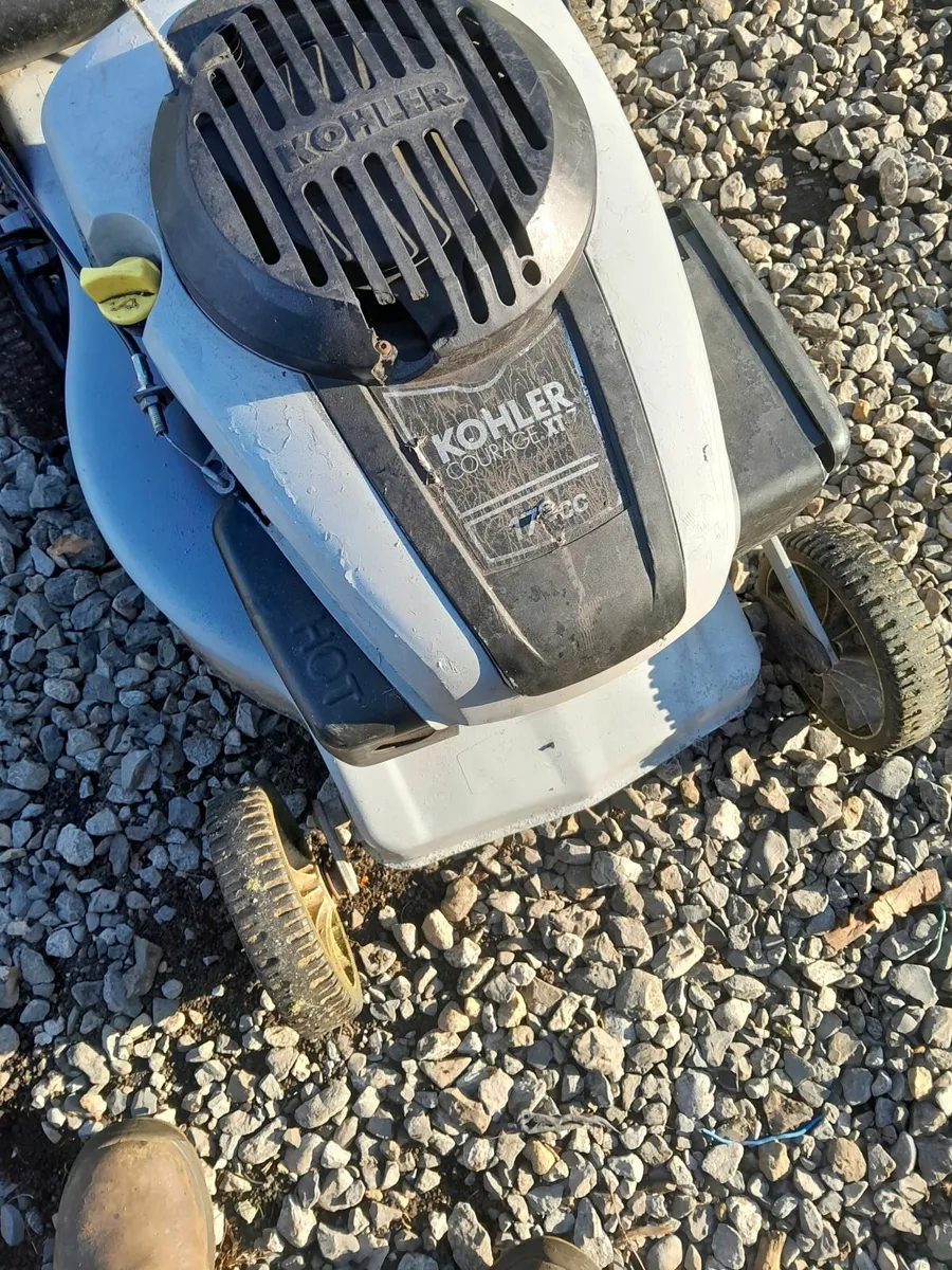Self drive Lawnmower - Image 1