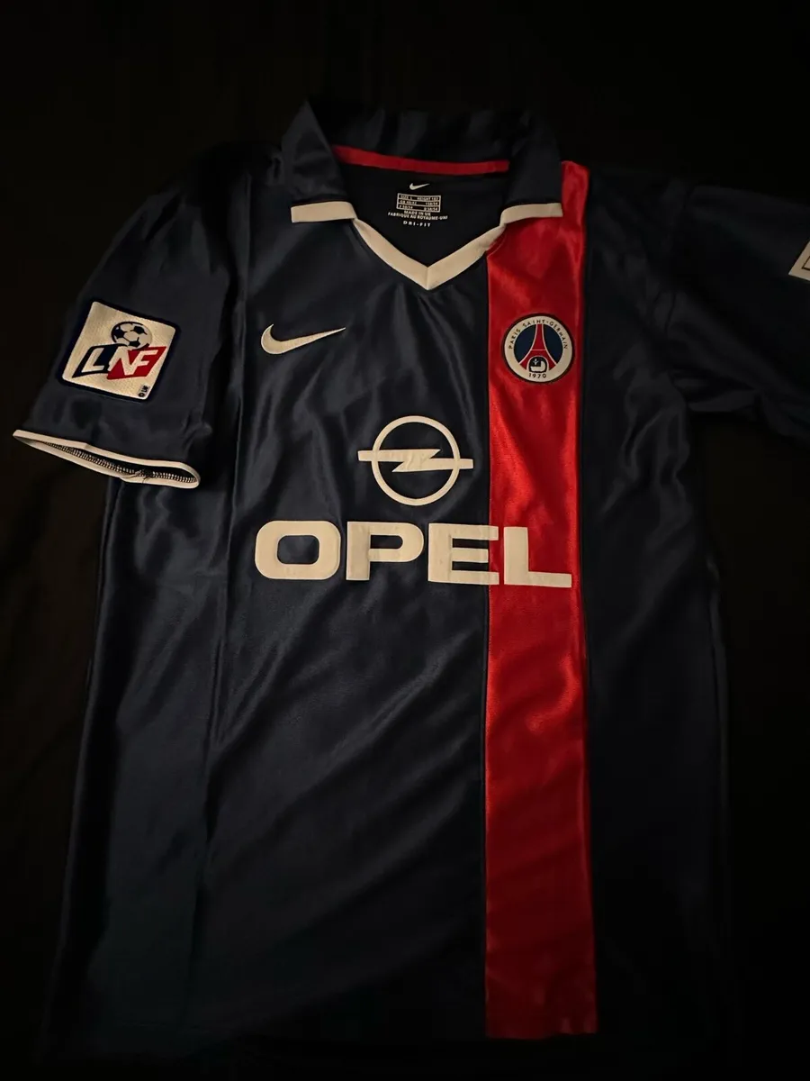 PSG 01/02 Retro Football Jersey/Shirt [BRAND NEW] - Image 1