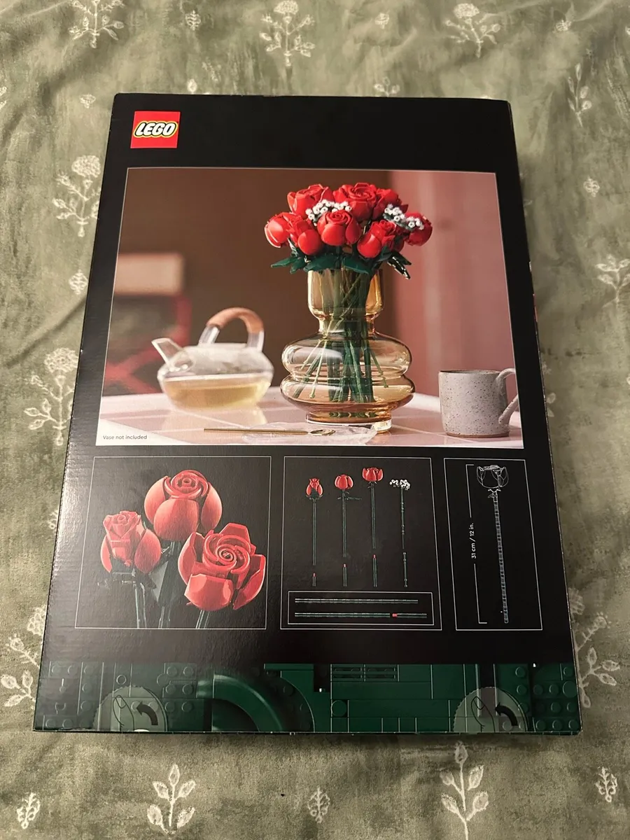 Lego Bouquet of Roses [BRAND NEW] - Image 4