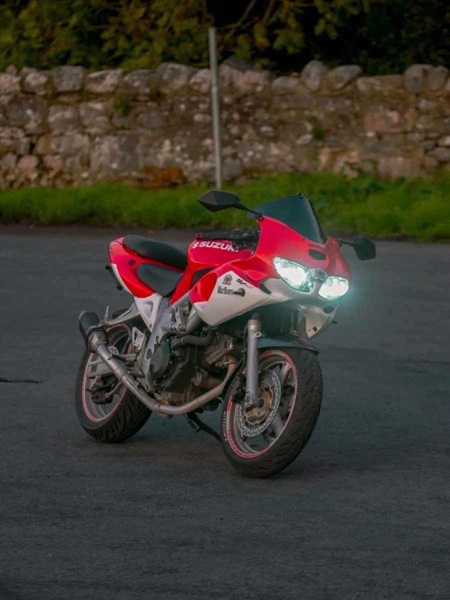 Suzuki sv650s - Image 1