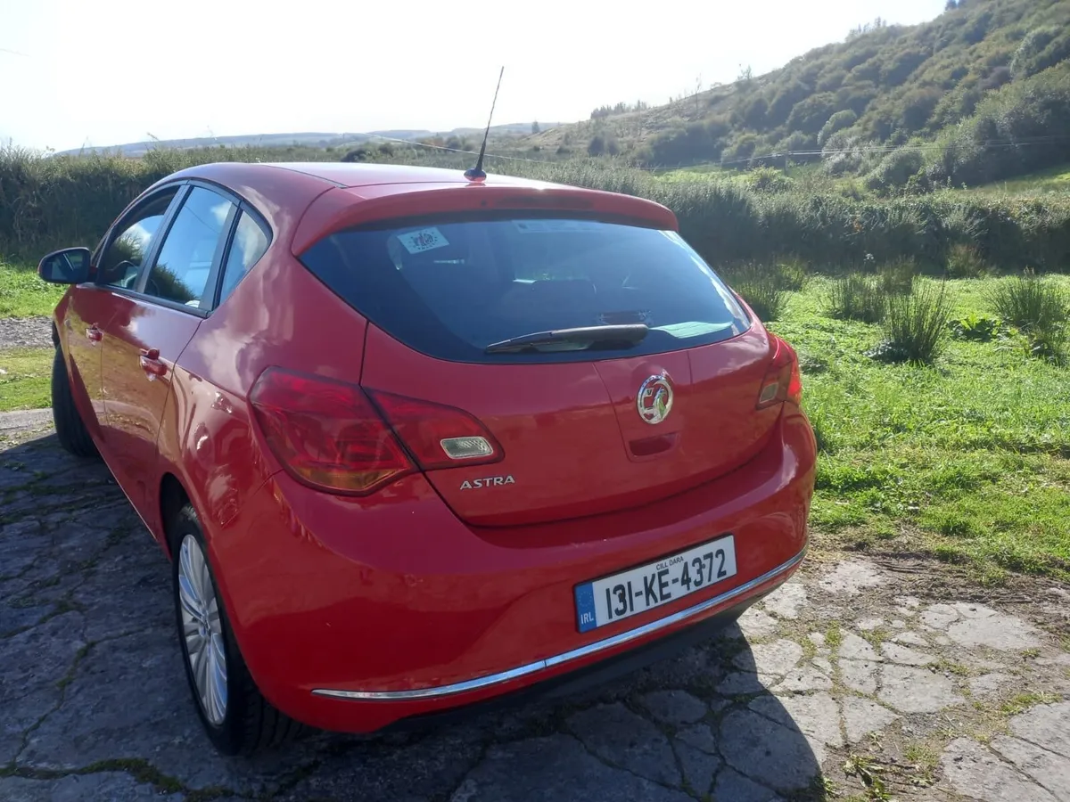 Vauxhall Astra 2013 - Image 3