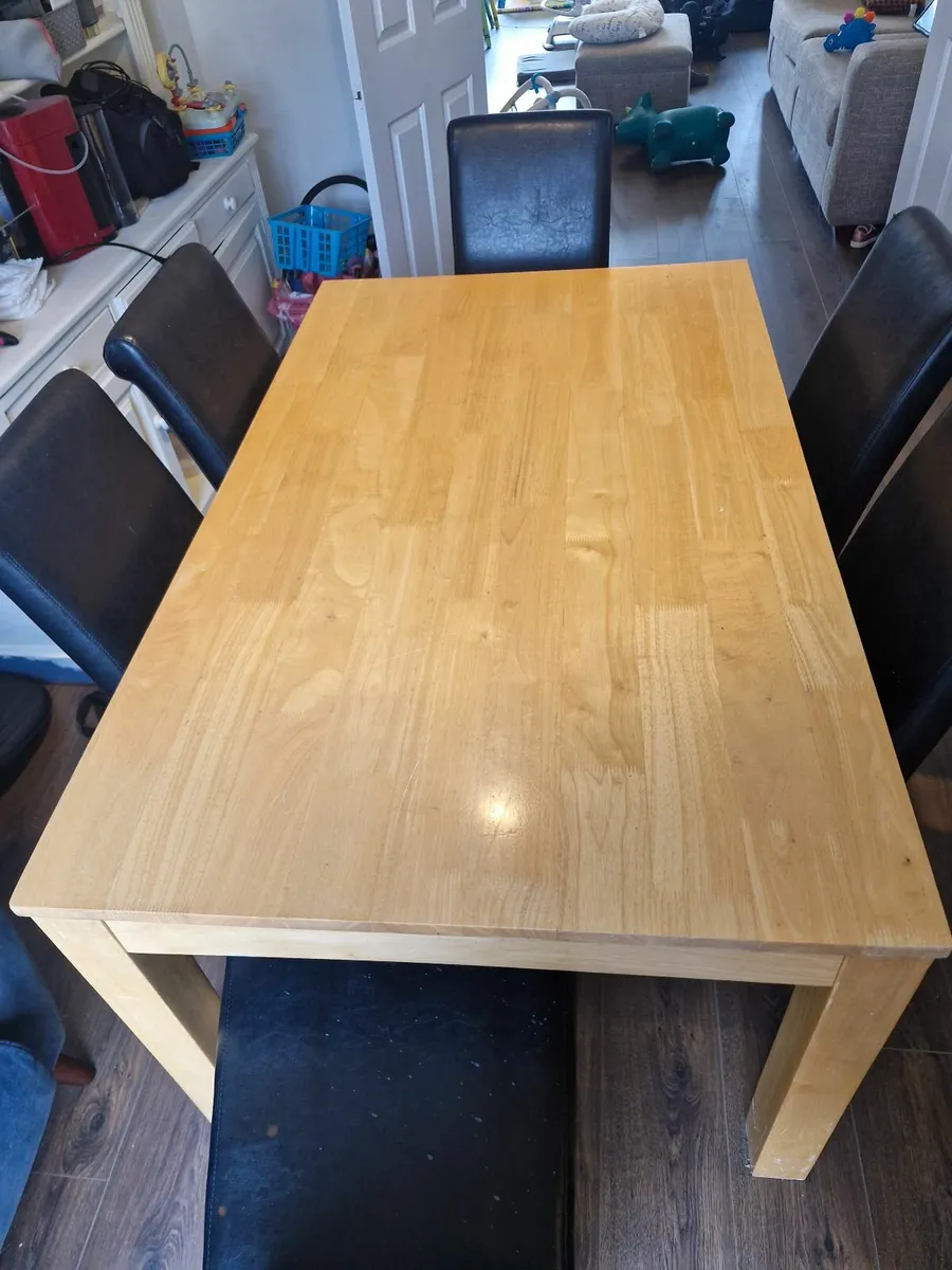 Table & 6 chairs - Image 4